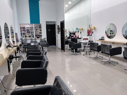 COOL Salón de peluquería y estética. - Opiniones y Contacto