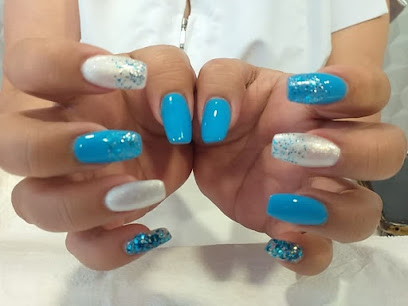 CHIC NAILS - Opiniones y Contacto