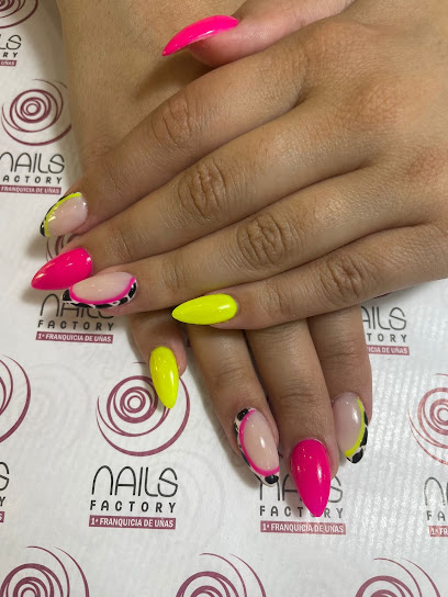 Nails Factory Badajoz Valdepasillas - Opiniones y Contacto