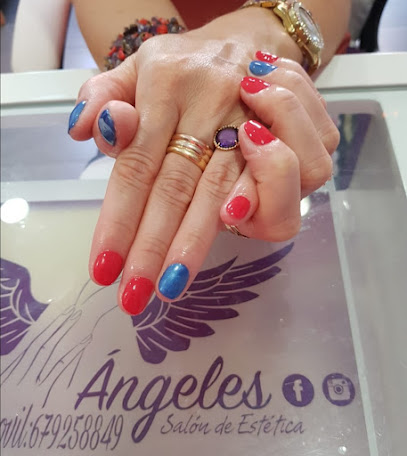 Angeles Salon de Estética - Opiniones y Contacto