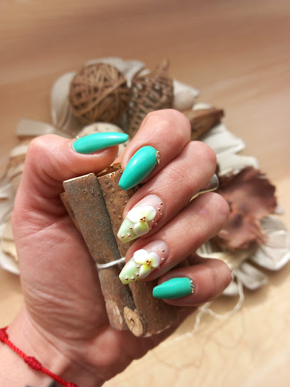 Victoria Nails Beauty - Opiniones y Contacto